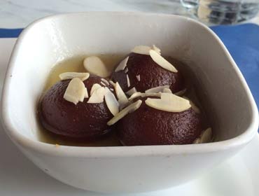 GULAB JAMUN